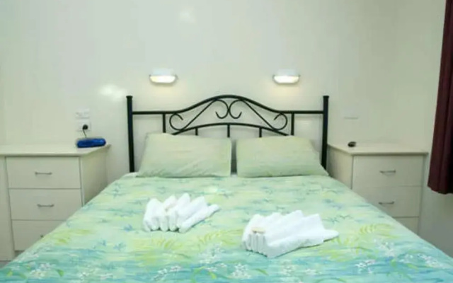 Gossan Street Units