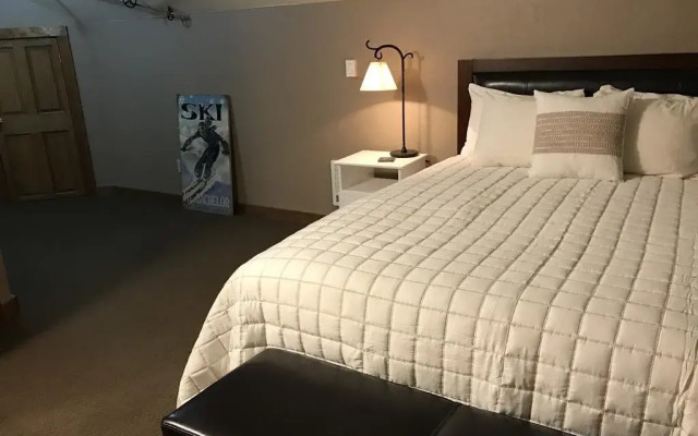 Blue Spruce Bed & Breakfast
