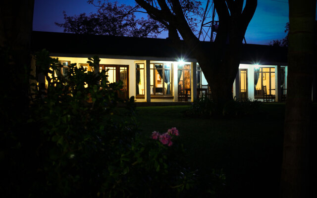 Musketeers Lodge in Bulawayo, Zimbabwe from 141$, photos, reviews - zenhotels.com hotel front