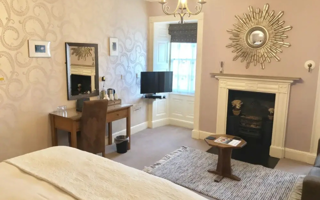 17 Burgate