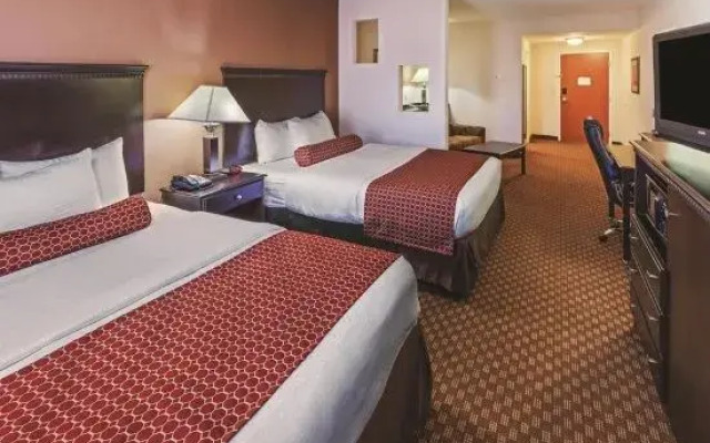 La Quinta by Wyndham Edmond
