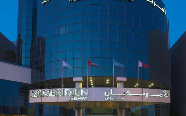 Отель Le Meridien Fairway вид на фасад