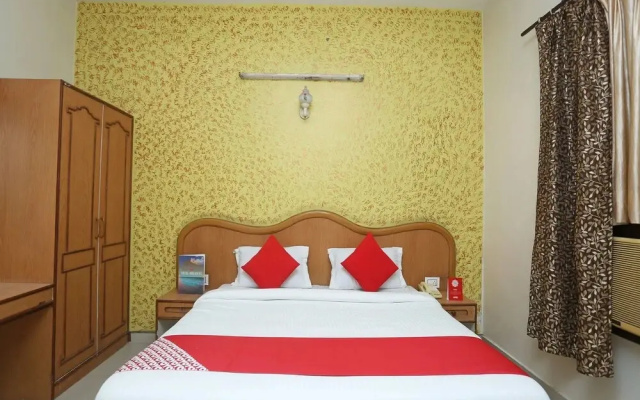 Hotel Balsons By OYO Rooms