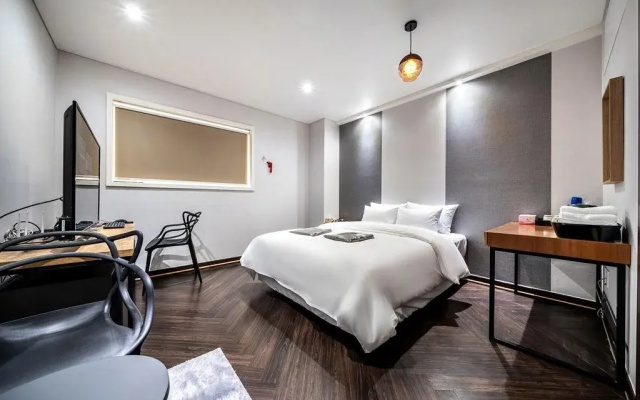 Suwon Grace Hotel