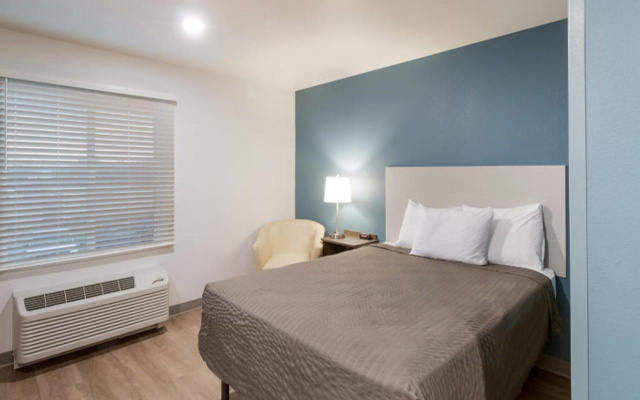 Woodspring Suites Rochester Greece