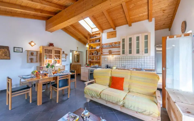 Casa Tra Borgo e Lago