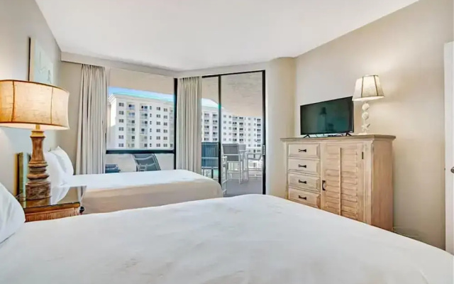 Surfside Resort #404
