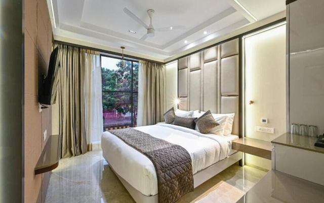 Hotel Grand Girdhar Premier