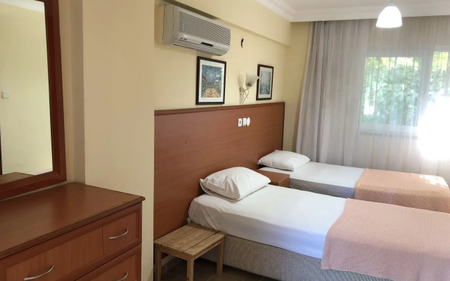 Ten Apart Hotel