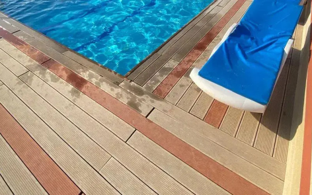 Zeus Hotel