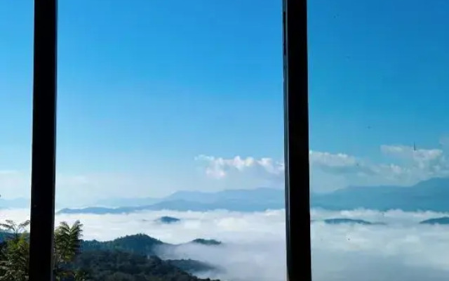 La Yuan Inn (Mangjing Village Jingmai Mountain Tea Forest Cultural Scenic Area Branch)