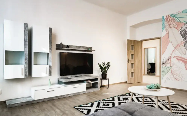 Riverside Family apartment in the center