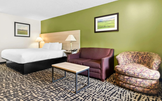 Quality Inn Russellville