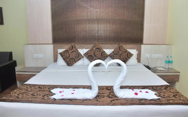 Hotel Arya Palace