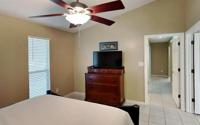 The Yellow House by Southern Vacation Rentals