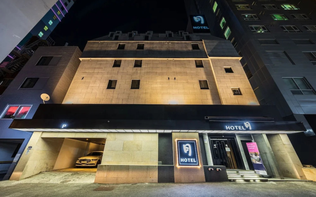 Shinchon Wol Hotel