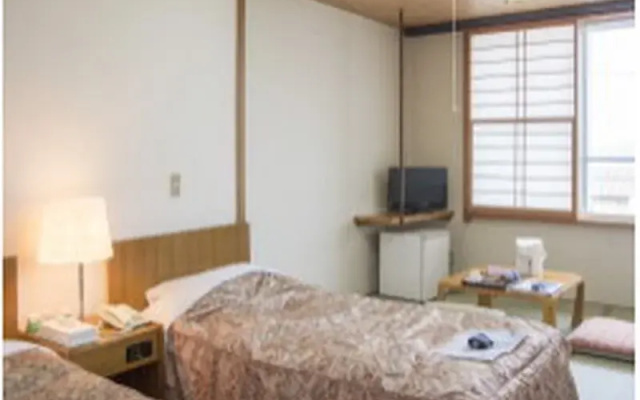 Lake Side Hotel MINATOYA