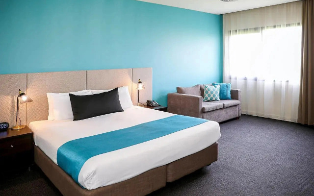 Mantra Melbourne Melton