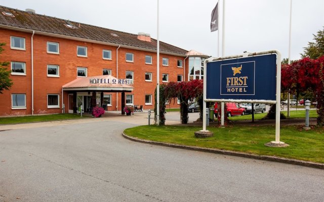 First Hotel Olofström in Olofstrom, Sweden from 115$, photos, reviews - zenhotels.com hotel front