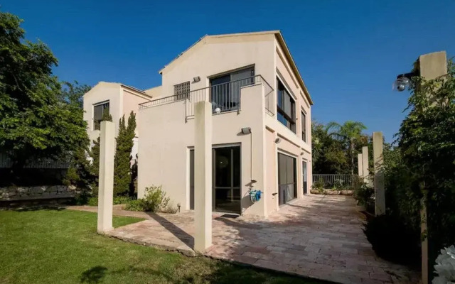 Beit Nurit