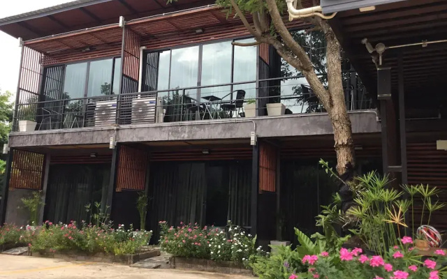 The Like Resort