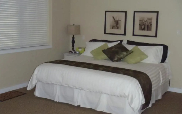 Selah Guest House