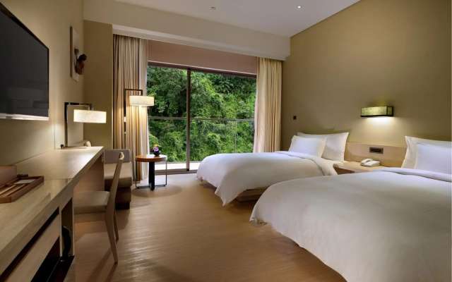 Chihpen Century Hotel