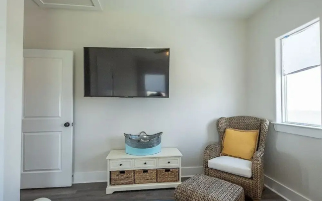 Downtime - 4 Br Home