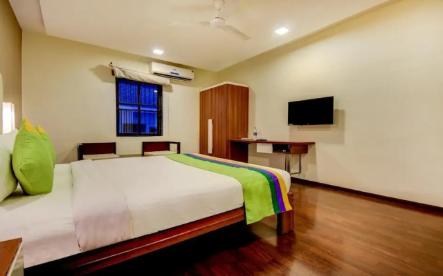 Crest Hotel