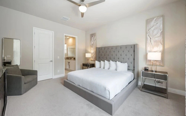 Resort-style 4-bed Loft Condo