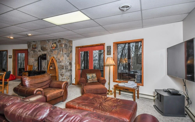 Slip Away Chalet 4 Bedroom House
