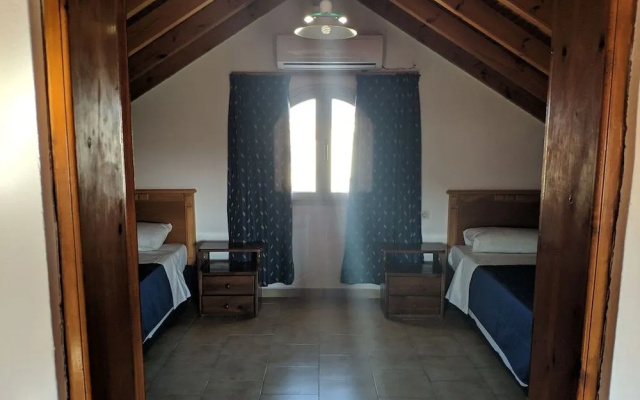 Tondoris Apartments