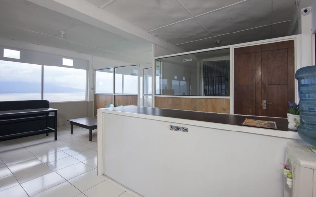 Gapura Hotel by OYO Rooms