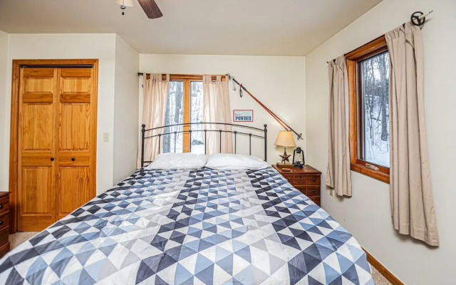 Rocky Adventures Five Bedroom Holiday Home