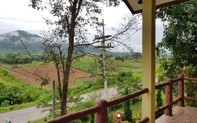 Wongchan Klang Mok Resort