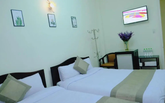 Hotel Le Huynh
