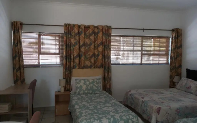 Dj'S B&B