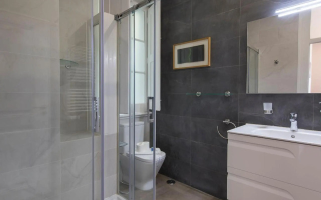 LovelyStay - Comfortable apartment with river views