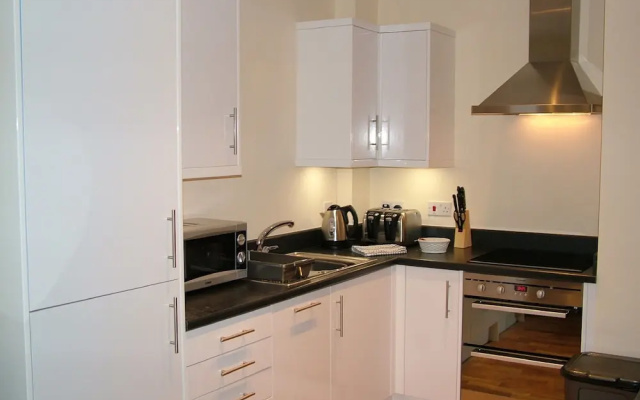 Stratford Apartment