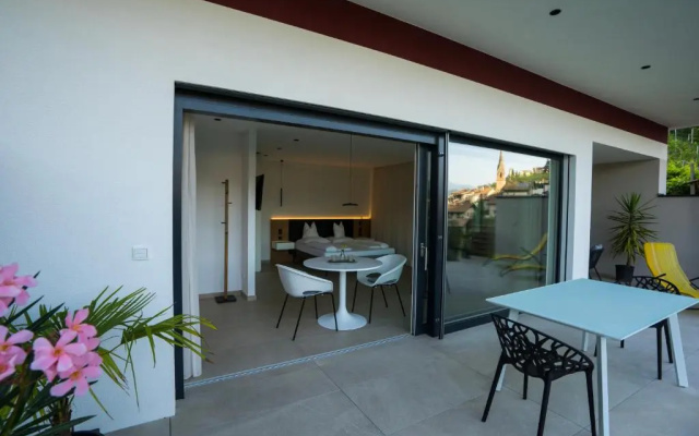 Zilli Studio Apartments