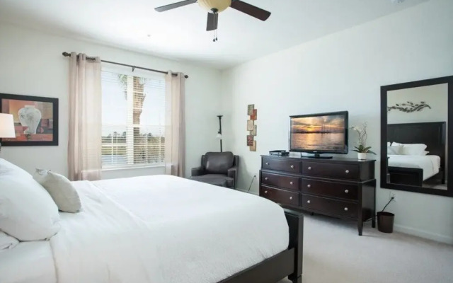 Lake View Delight