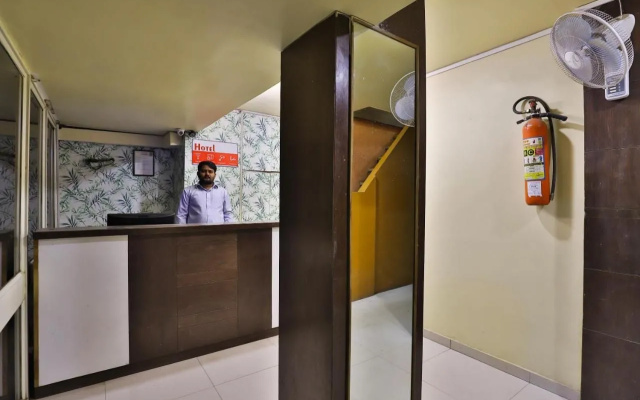 OYO 29992 Hotel Shreeji Palace