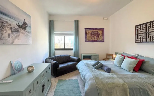 Modern & Large 3BR Stay Near Valletta