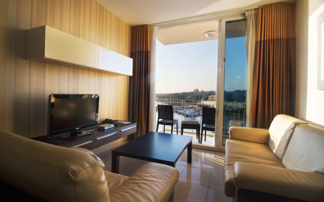 Blubay Apartments by ST Hotels