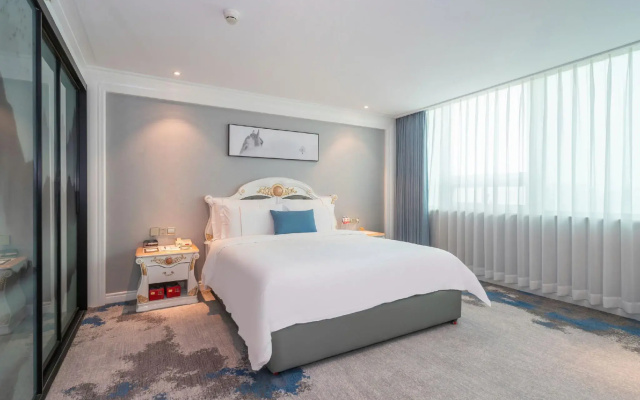 Grand Honor International Hotel