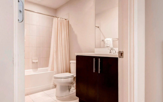 Global Luxury Suites at Villa Street