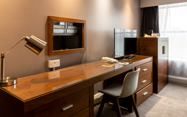 Sandman Signature London Gatwick Hotel