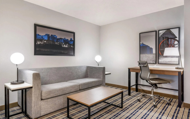 AmericInn by Wyndham Bismarck