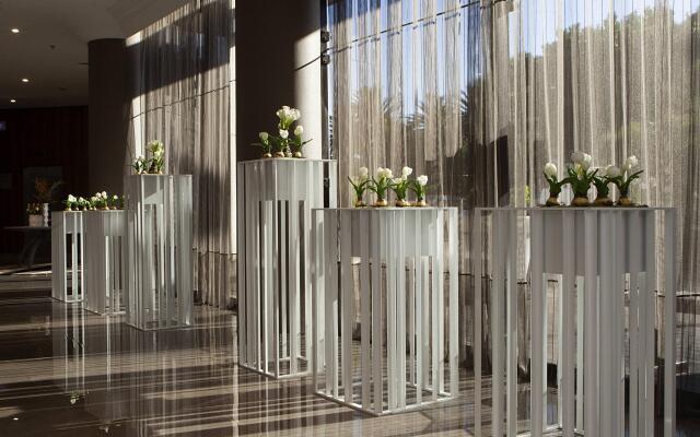 AC Hotel by Marriott Nice вид на фасад