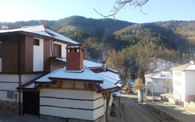 Bio-Magi Banite ApartHotel